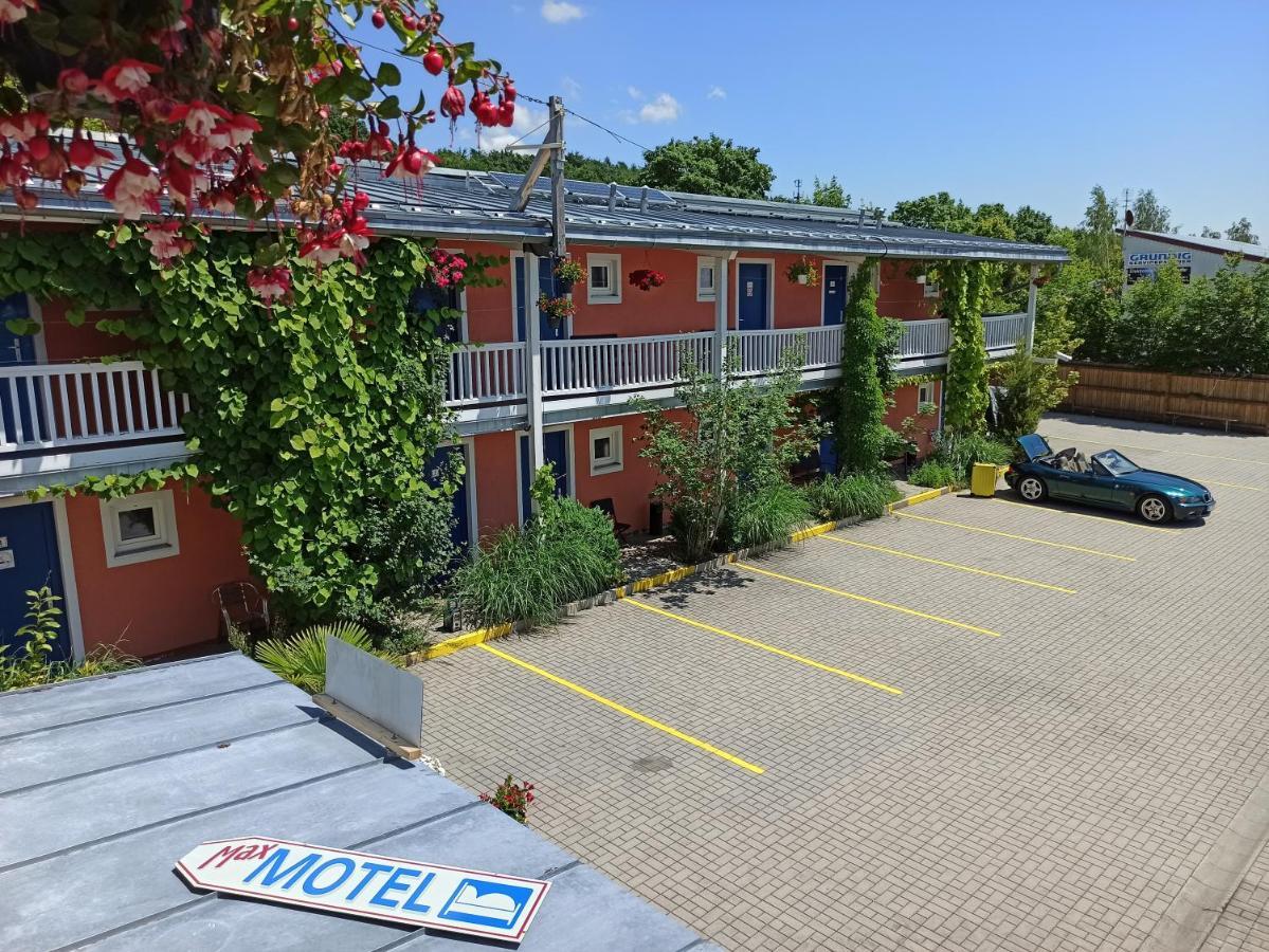 Max Motel Hinterzhof ภายนอก รูปภาพ